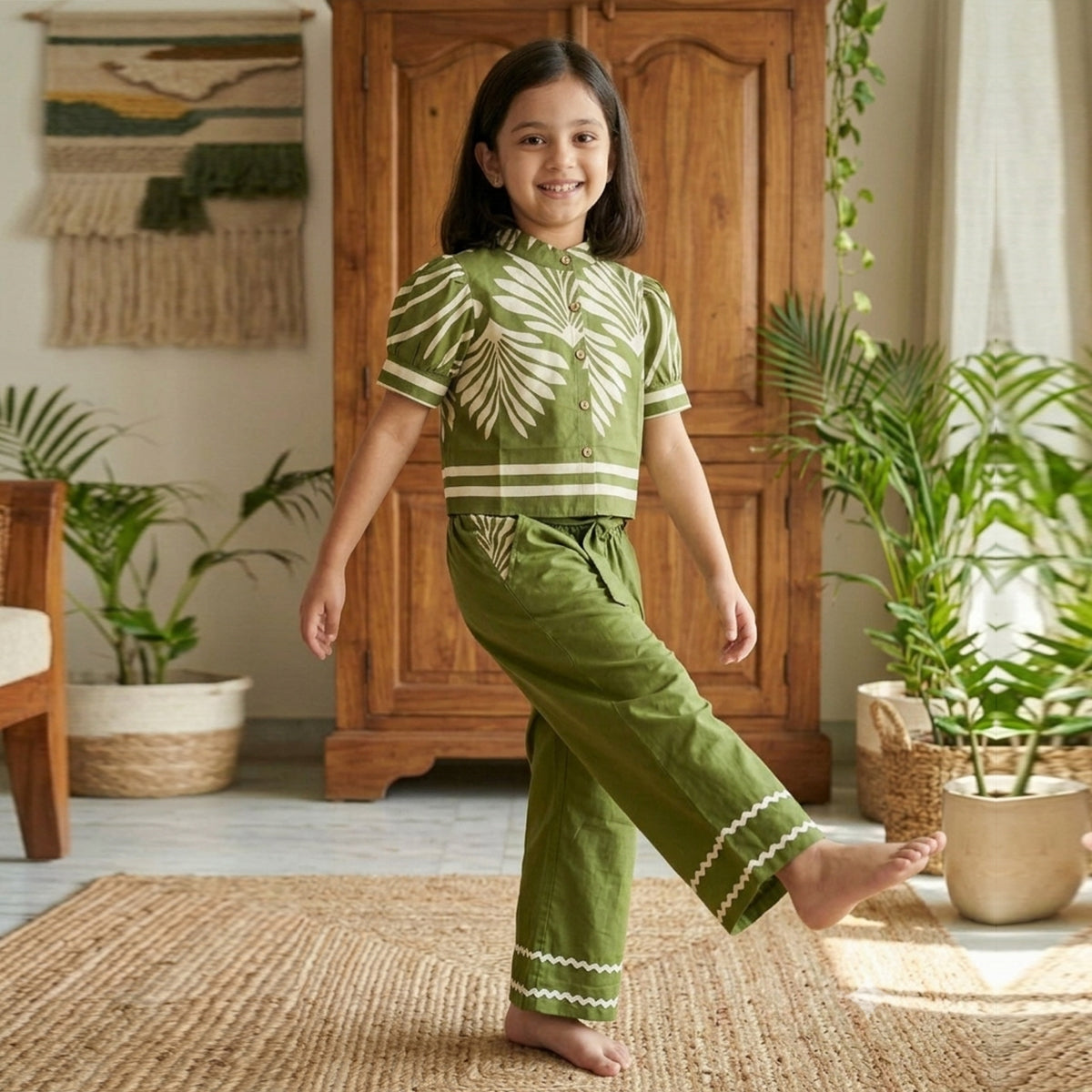 Girls Green Leaf Printed Button-Down Mercerized Cotton Co-Ord Set