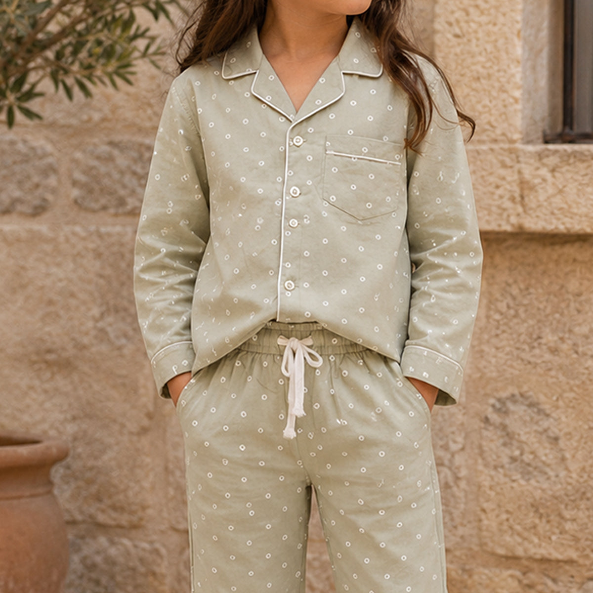 Girls Green Printed Button-Down Long-Sleeve Shirt & Pants Nightwear Set